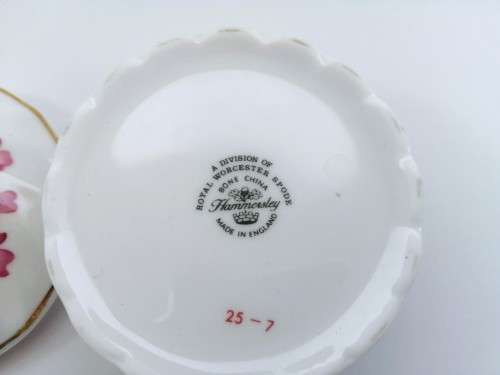 Royal Worcester  Spood Hammersley Round Porcelain Lidded Trinket Box