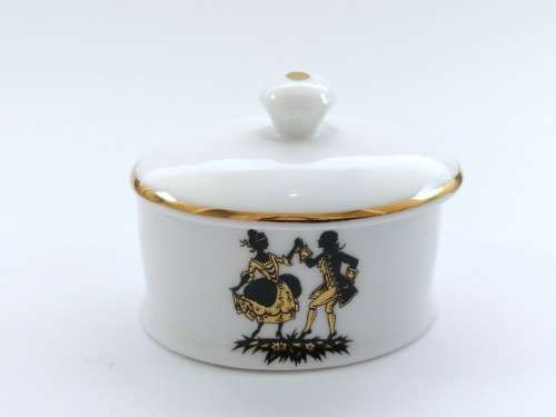 Marlborough Oval Porcelain Lidded Trinket Box