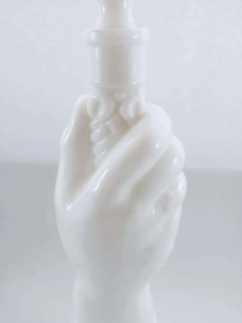 TALL RARE VINTAGE MID-CENTURY MILK GLASS GENIE DECANTER WITH A HAND AND DAGGER MOTIF