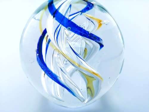 Stunning large glass paperweight
