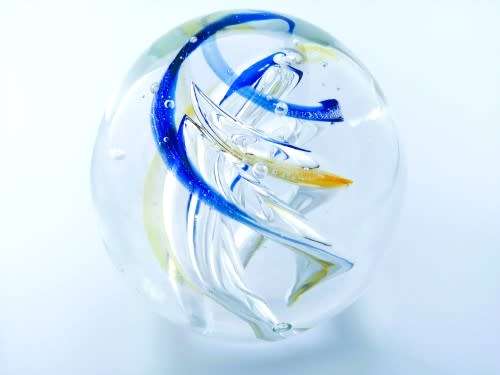 Stunning large glass paperweight