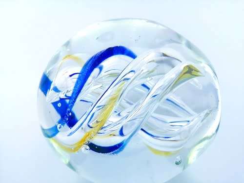 Stunning large glass paperweight