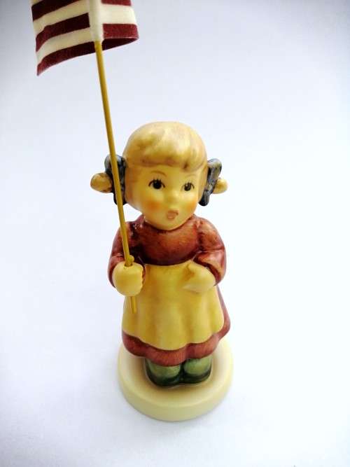 Special Edition Goebel Hummel Figurine First Bloom ( Aka Miss Patriot )