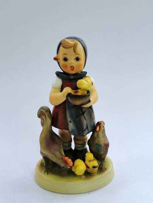 Goebel Hummel Figurine Feeding Time