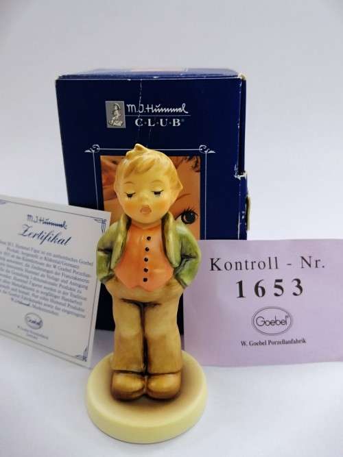 Goebel Hummel Figurine, Steadfast Soprano Boy Singing