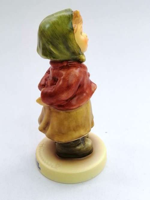 Goebel Hummel Figurine, Honor Student