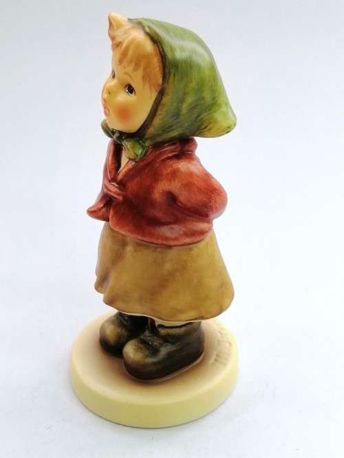 Goebel Hummel Figurine, Honor Student