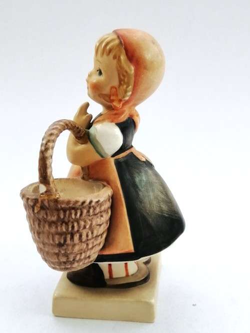 Goebel Hummel Figurine, Meditation