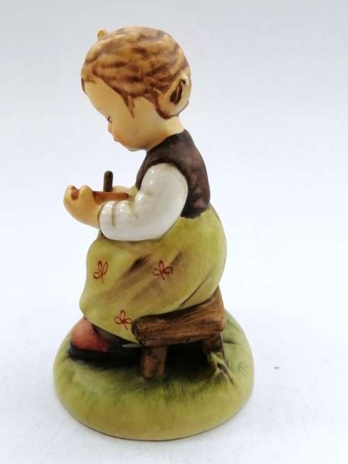 Goebel Hummel Figurine, Busy student