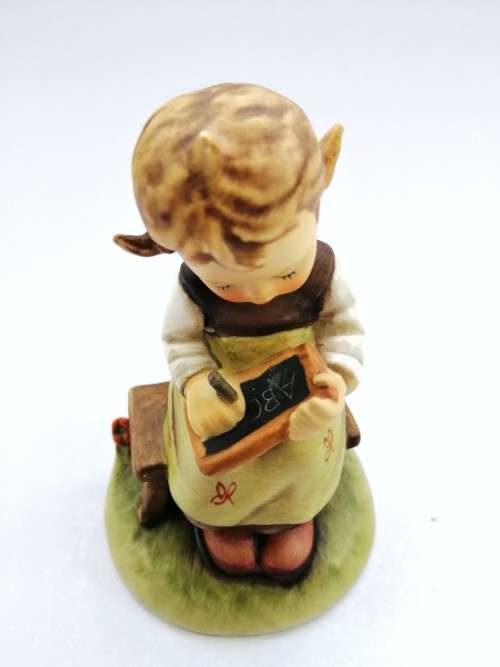 Goebel Hummel Figurine, Busy student