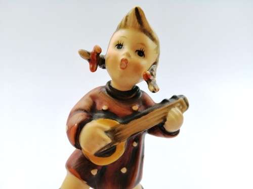 Goebel Hummel Figurine, Happiness