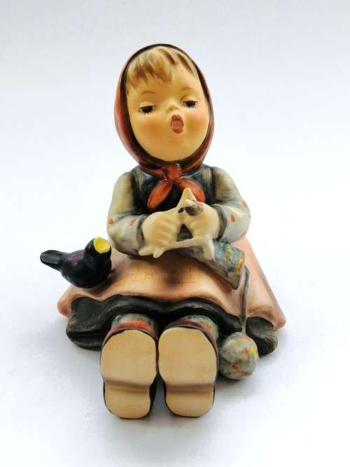 Goebel Hummel Figurine, Happy Pastime