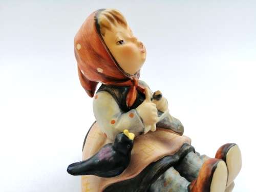 Goebel Hummel Figurine, Happy Pastime