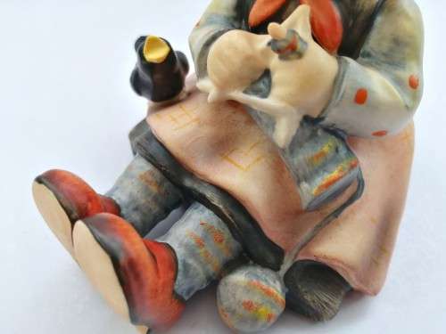 Goebel Hummel Figurine, Happy Pastime