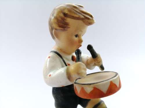 Goebel Hummel Figurine, Merry Wanderer