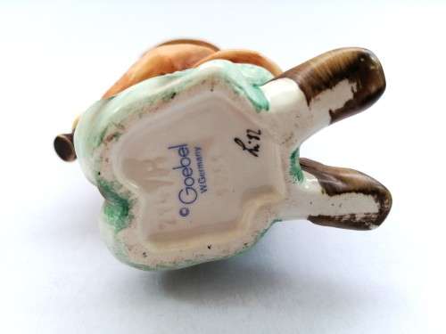 Goebel Hummel Figurine, Little Tooter