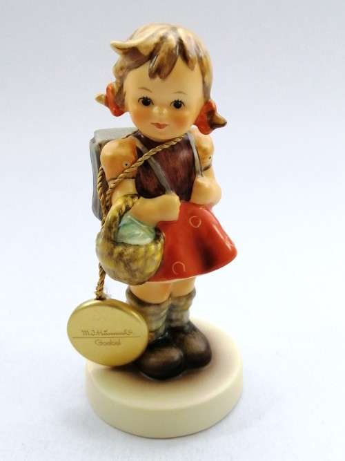 Goebel Hummel Figurine, School Girl