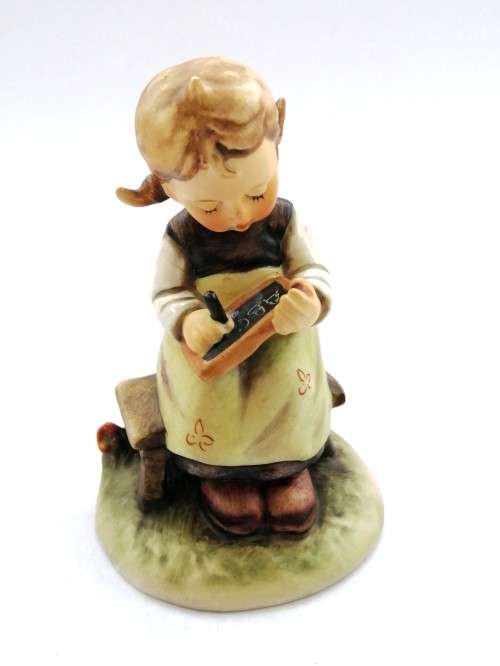 Goebel Hummel Figurine, Lost Sheep