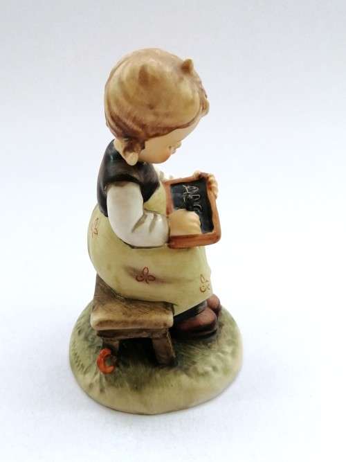 Goebel Hummel Figurine, Lost Sheep