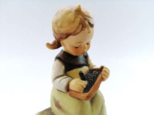 Goebel Hummel Figurine, Lost Sheep