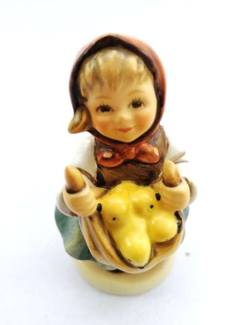 Goebel Hummel Figurine, Chicken Licken
