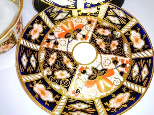 Beautiful Royal Crown Derby Antique hand painted Trio Imari Pattern