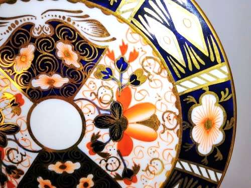 Beautiful Royal Crown Derby Antique hand painted Trio Imari Pattern