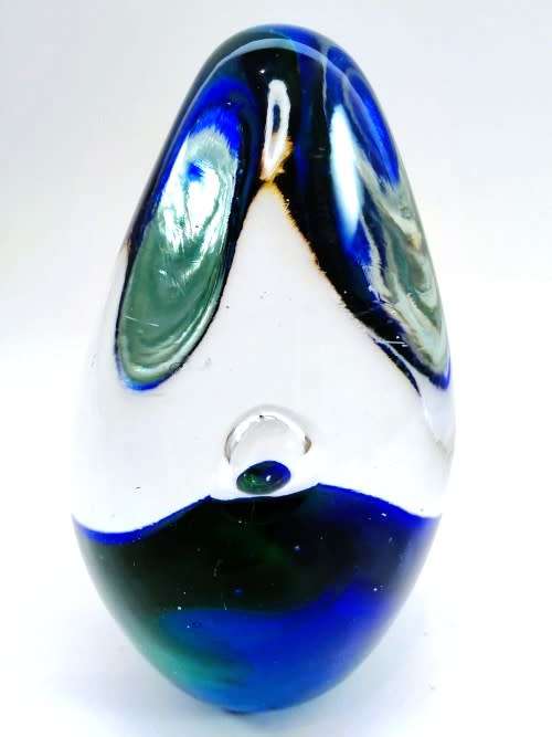 Stunning vibrant detailed Blue and Green glass paperweight