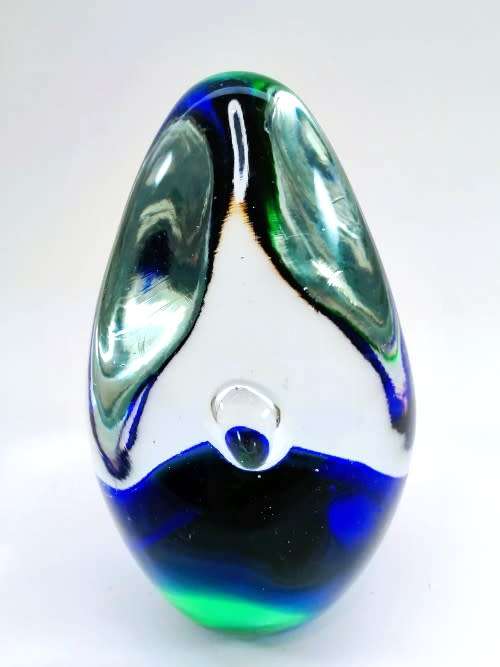 Stunning vibrant detailed Blue and Green glass paperweight