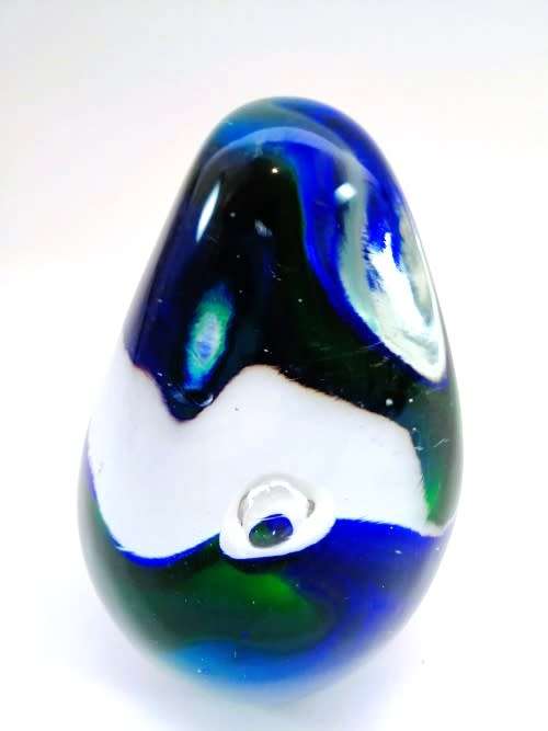 Stunning vibrant detailed Blue and Green glass paperweight