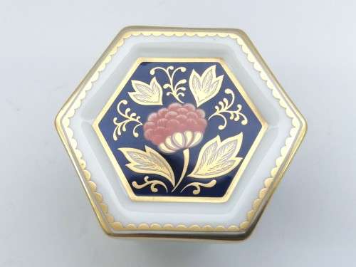 Vintage Royal Crown Derby English Bone China Hand Painted Imari Pattern 1298 Hexagonal Trinket Box