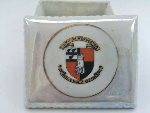 Crest Wear  City of Worcester Porcelain Trinket Box
