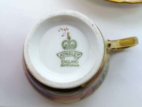 Vintage Aynsley Orchard Gold Fruits Demitasse four Cups & five Saucers Signed N. Brunt