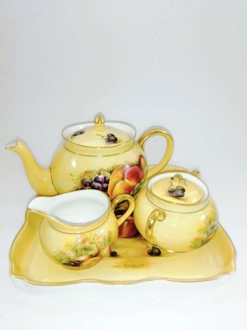 Aynsley orchard gold bone china porcelain  Bachelor`s tea set  in the Orchard Gold
