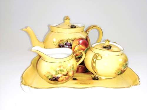Aynsley orchard gold bone china porcelain  Bachelor`s tea set  in the Orchard Gold
