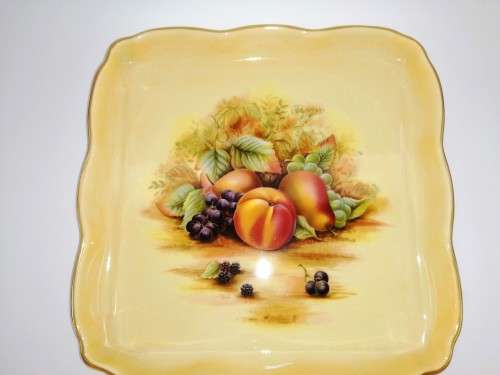 Aynsley orchard gold bone china porcelain  Bachelor`s tea set  in the Orchard Gold