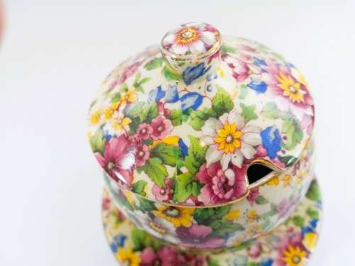 Really pretty Grimwades Royal Winton Cheadle 1951 Preserve Pot with Lid and Attached Saucer