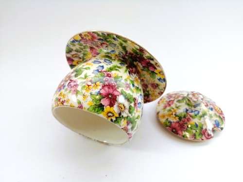 Really pretty Grimwades Royal Winton Cheadle 1951 Preserve Pot with Lid and Attached Saucer