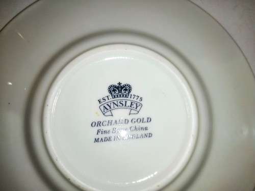 Aynsley Orchard Gold Still Life Fruit Pattern 4 Coffee Cups and Saucers