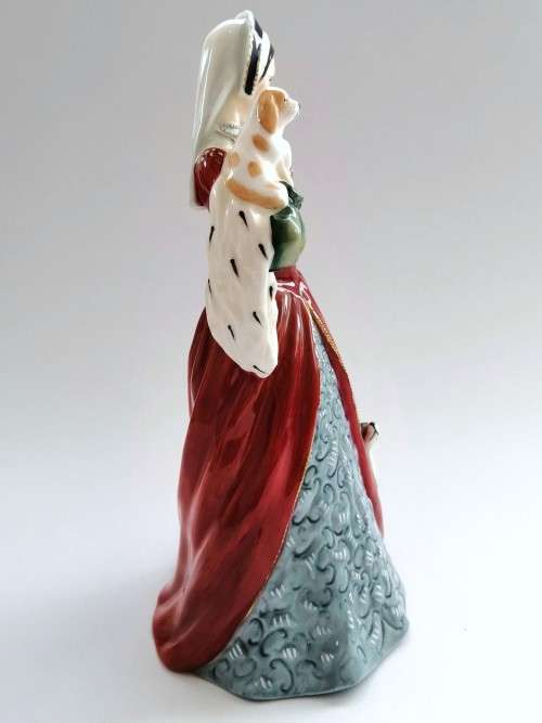 Royal Doulton Figure `Anne Boleyn` HN3232 Limited Edition - Made in England