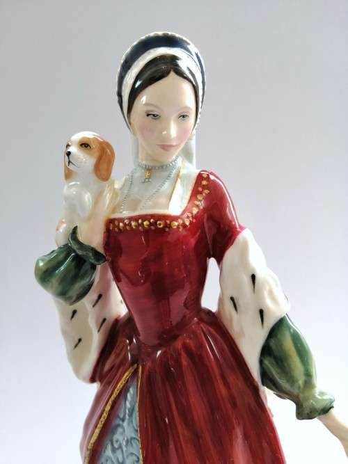 Royal Doulton Figure `Anne Boleyn` HN3232 Limited Edition - Made in England