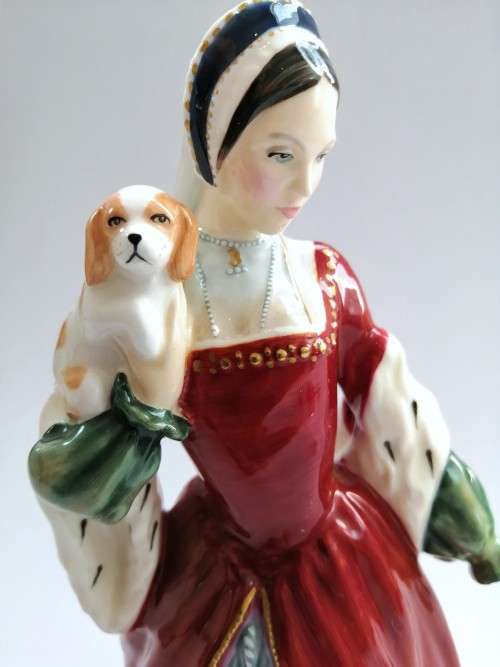 Royal Doulton Figure `Anne Boleyn` HN3232 Limited Edition - Made in England