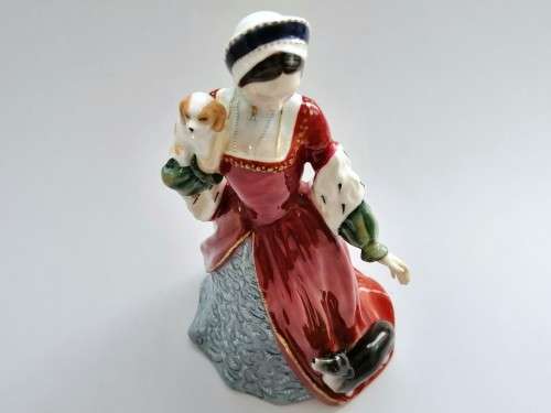 Royal Doulton Figure `Anne Boleyn` HN3232 Limited Edition - Made in England