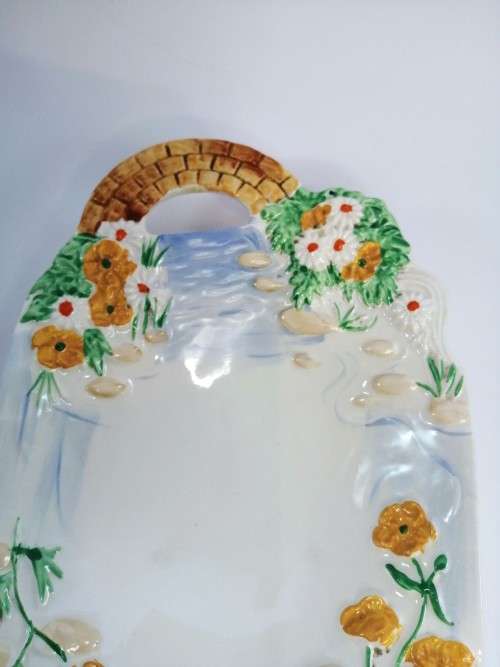 Gorgeous Clarice Cliff for Newport Pottery moulded, hand painted serving bowl.