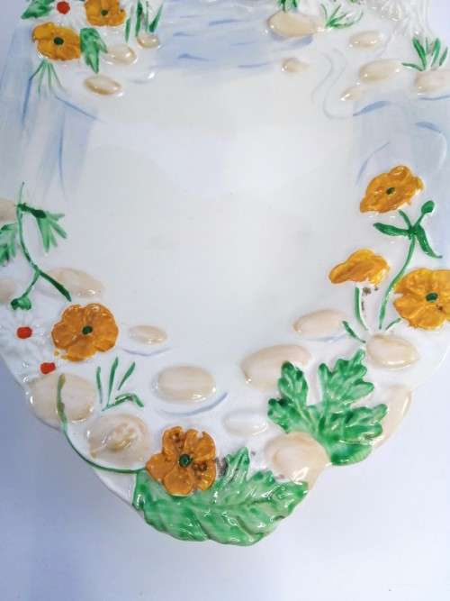 Gorgeous Clarice Cliff for Newport Pottery moulded, hand painted serving bowl.