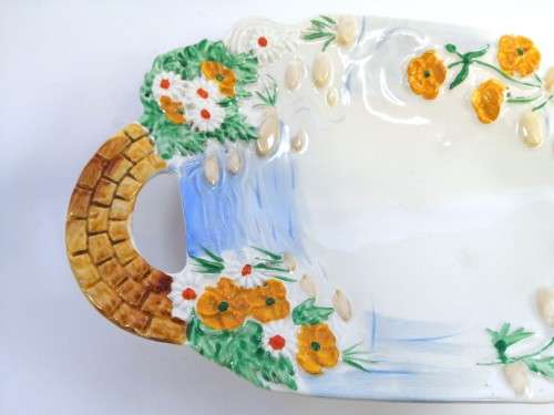 Gorgeous Clarice Cliff for Newport Pottery moulded, hand painted serving bowl.