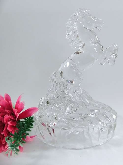 Royal Crystal Rock RCR Crystal Wildlife Horse Italy Figurine