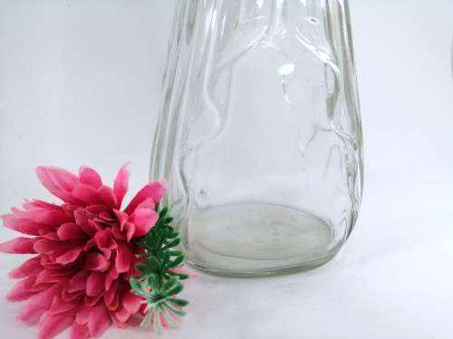 PROHIBITION ERA (1935-1964) CLEAR CUT GLASS GENIE DECANTER WITH PURPLE RING NECK