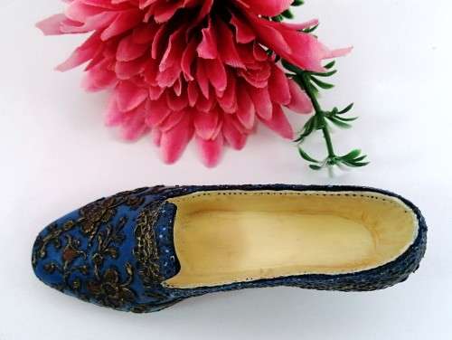 Just The Right Shoe - The Empress Style - Item 25012 by Willitts Design