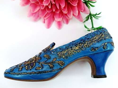 Just The Right Shoe - The Empress Style - Item 25012 by Willitts Design